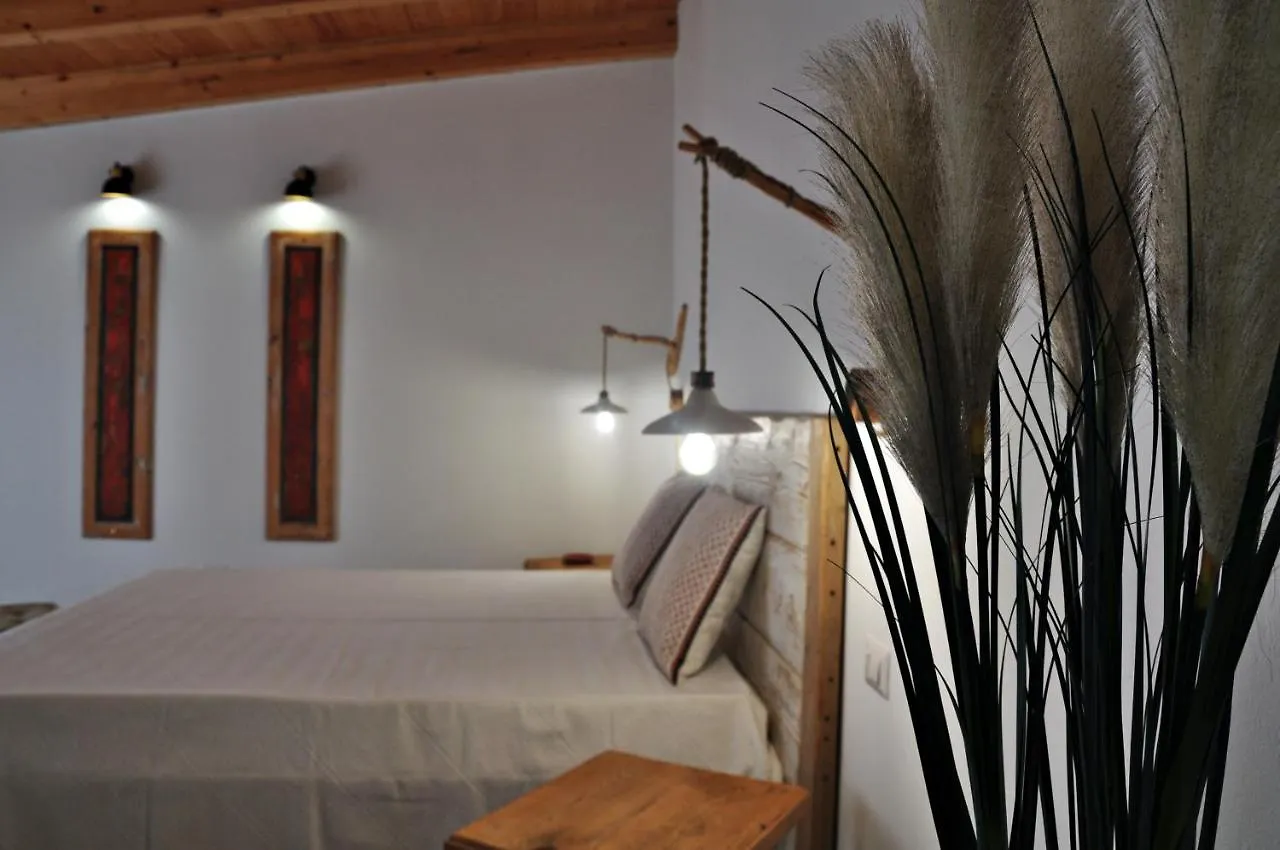 B&B Les Chambres Rooms & Suite Santa Teresa Gallura 0*,  Italy