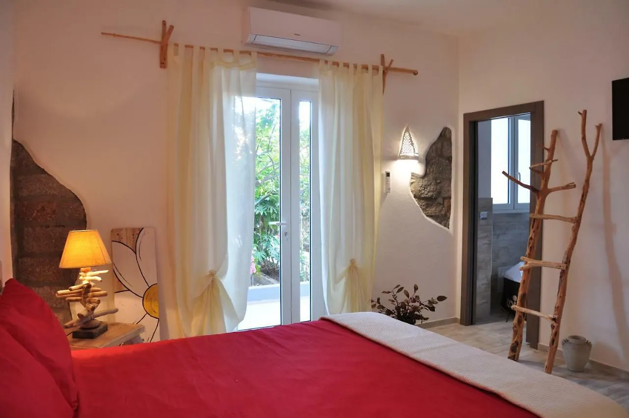 B&B Les Chambres Rooms & Suite Santa Teresa Gallura Bed & Breakfast