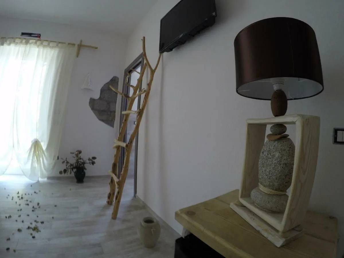 B&B Les Chambres Rooms & Suite Santa Teresa di Gallura 0*,  Italia